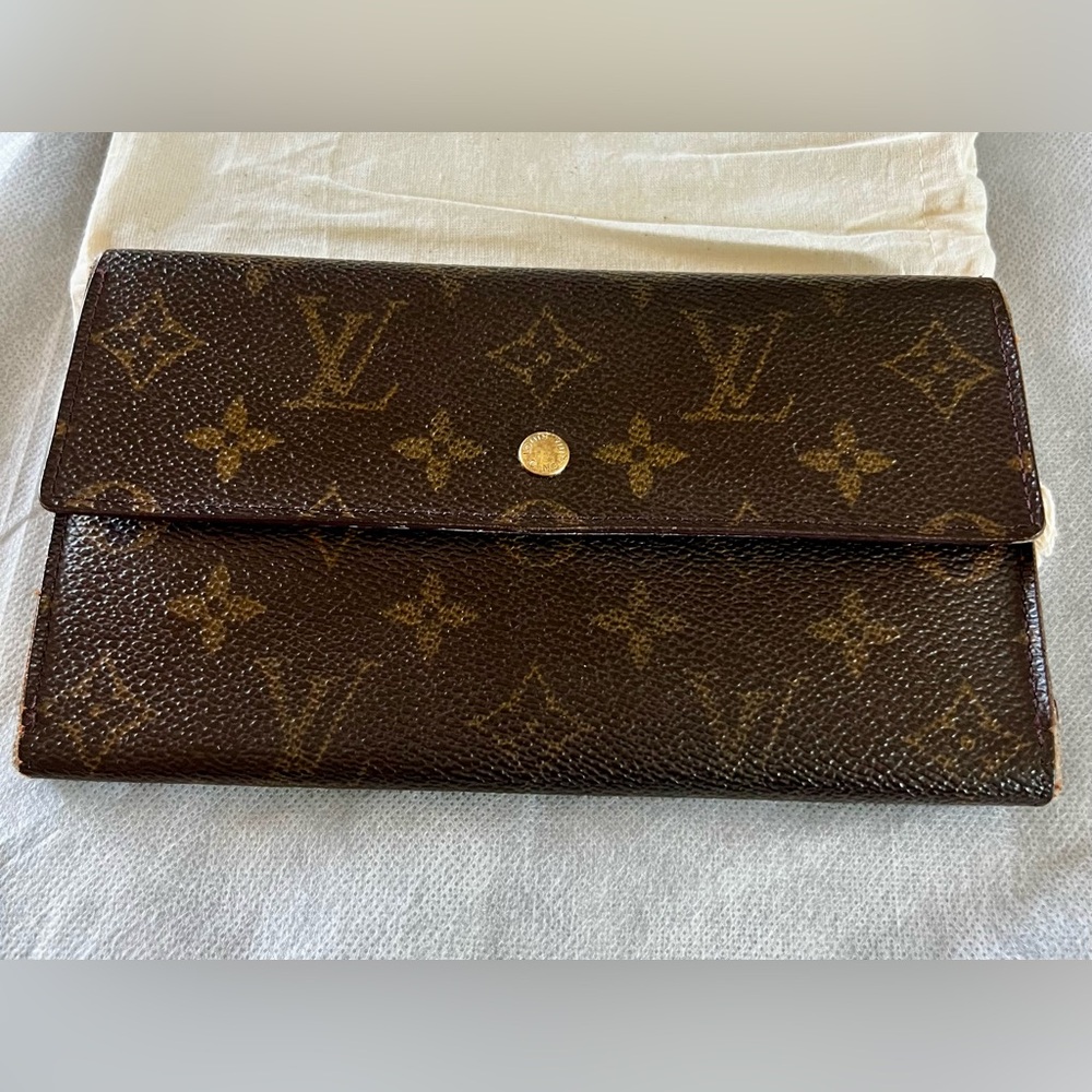 Vintage Louis Vuitton Wallet Monogramed Authentic